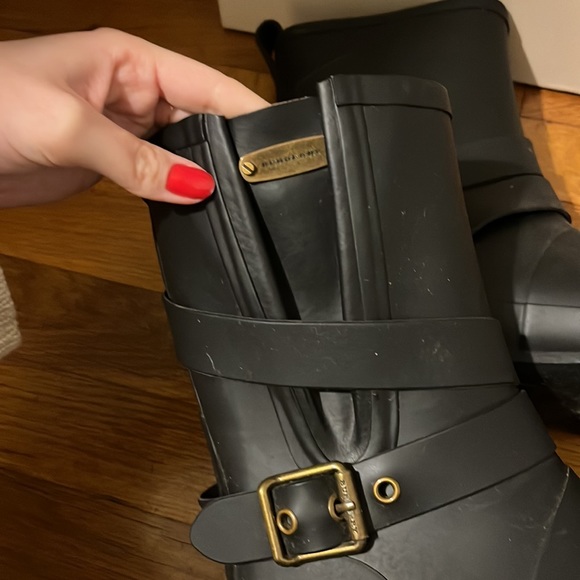 Burberry Gray Rubber Rain Boots - Picture 5 of 8
